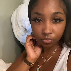 Meet your Posher, Kyla